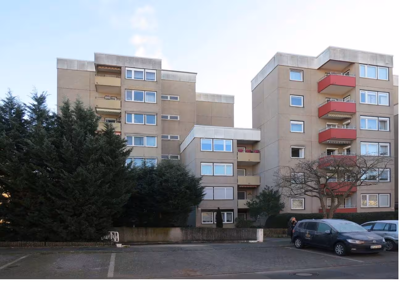 Kfz-Stellplatz (Tiefgarage), Eigentumswohnung (3 bis 4 Zimmer) in Köln - Bild 1