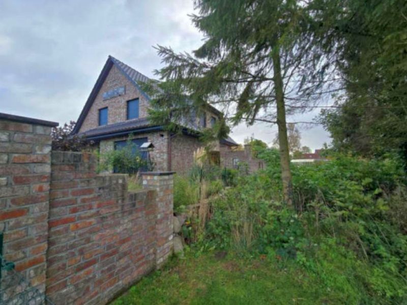 Einfamilienhaus mit Garagen in Kramerhof - Bild 2