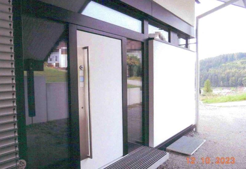 Einfamilienhaus mit Doppelgarage, Carport und Geräteraum in Wilhelmsfeld - Bild 2