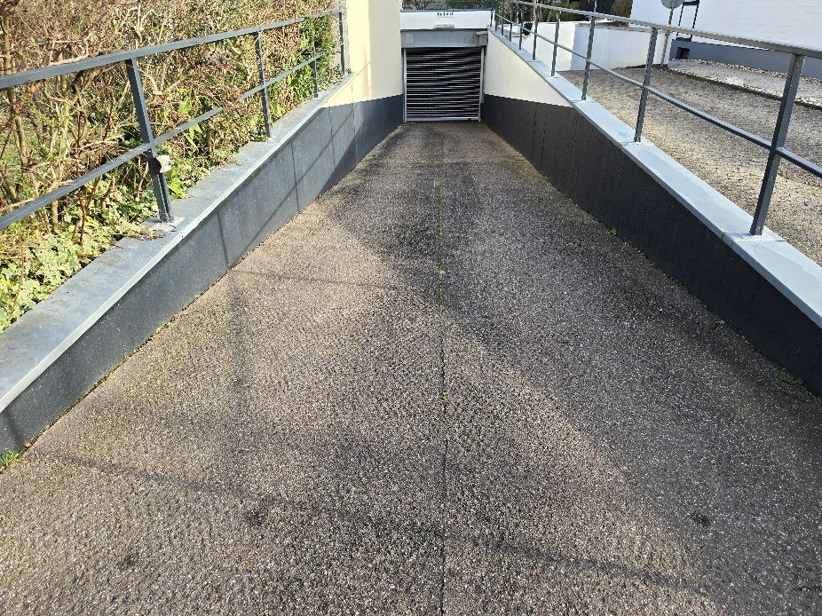 Kfz-Stellplatz (Tiefgarage), Eigentumswohnung (3 bis 4 Zimmer) in Bonn - Bild 3