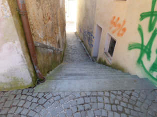 Mehrfamilienhaus in Sulzbach-Rosenberg - Bild 3