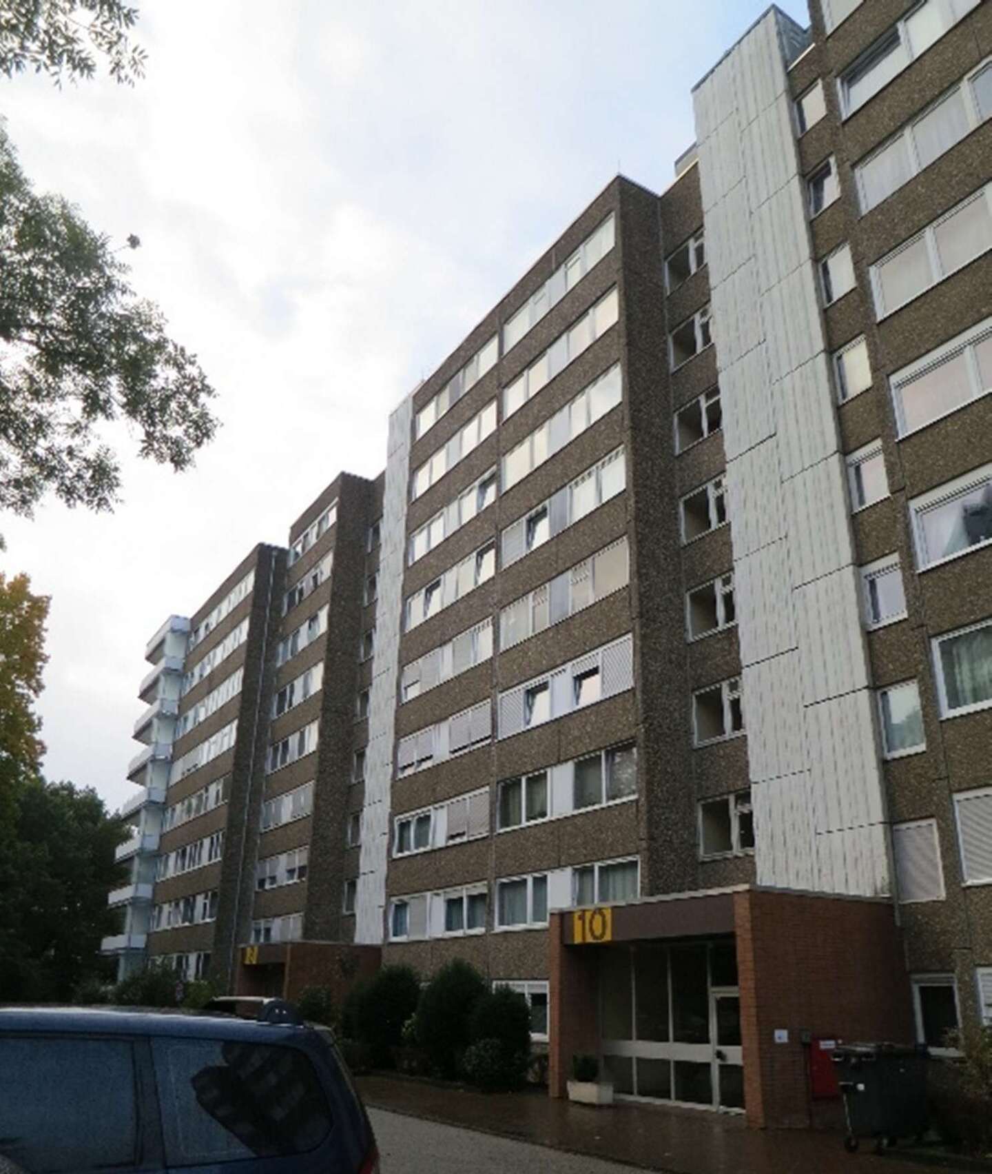 Kfz-Stellplatz, Eigentumswohnung (3 bis 4 Zimmer) in Bergisch Gladbach - Bild 2