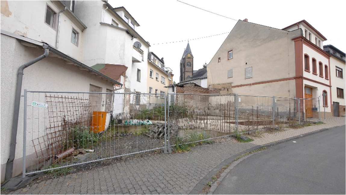 bestehend aus 4 Wohnungen und 4 Stellplätzen (Mehrfamilienhaus) in Koblenz - Bild 3