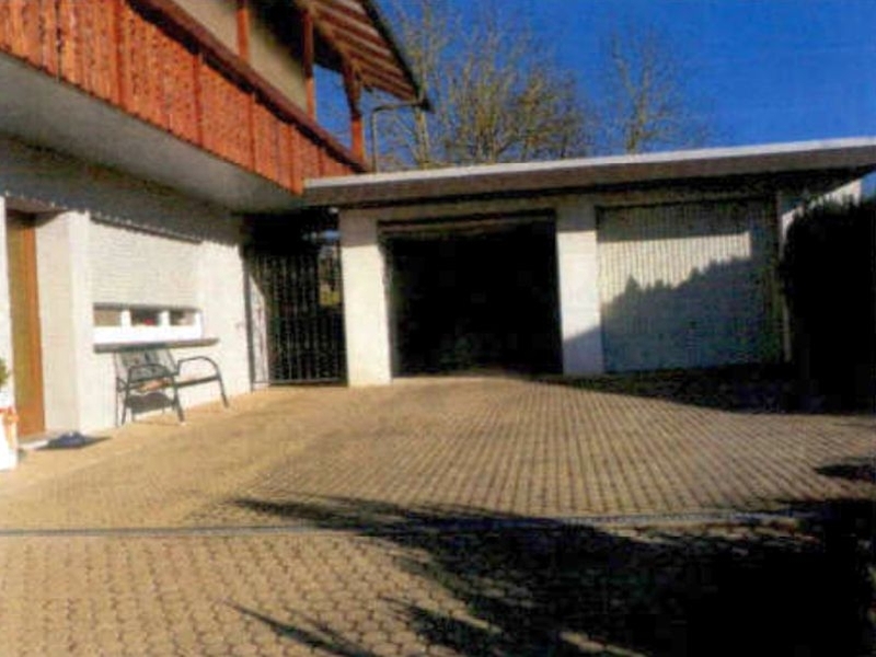Einfamilienwohnhaus mit Doppelgarage und Einzelgarage in Sinsheim - Bild 3