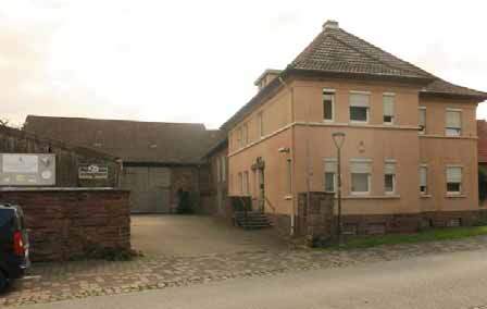 gewerblich genutztes Grundstück, Zweifamilienhaus, Kfz-Stellplatz, Gewerbeeinheit (z.B. Laden, Büro), Garage, Zweifamilienhaus und gewerblich nutzbare Nebengebäude in Lüchtringen - Bild 1