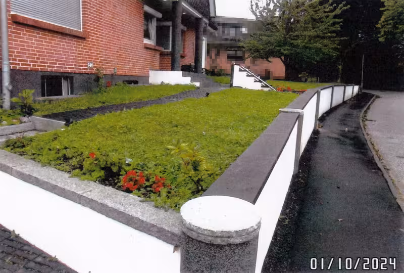 Ein-/Zweifamilienhaus mit Doppelgarage in Lübeck - Bild 4