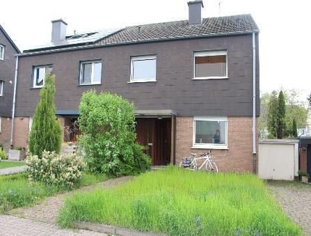 Garage, Doppelhaushälfte, Das in Rede stehende Objekt ist zum Wertermittlungsstichtag ungenutzt. in Recklinghausen - Bild 1