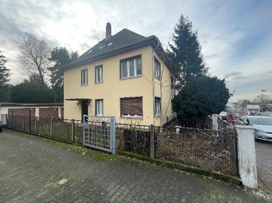 Mehrfamilienhaus in Frankfurt am Main - Bild 1