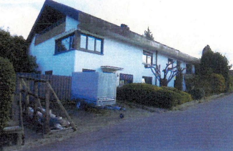 Wohnhaus mit Pkw-Doppelgarage und Schwimmbad im UG in Jagsthausen - Bild 2