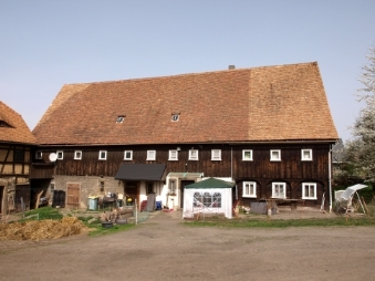 denkmalgeschütztes Wohnstallhaus (Umgebindehaus) in Seifhennersdorf - Bild 1