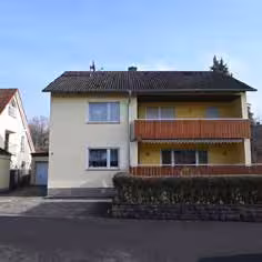Zweigeschossiges Einfamilienwohnhaus in Kirchheim - Bild 1