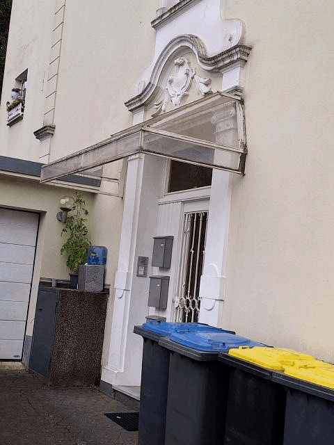 Garage, Mehrfamilienhaus, ausgebautes Dachgeschoss in Solingen - Bild 4