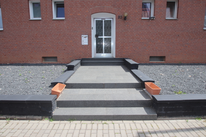 Mehrfamilienhaus in Grevenbroich - Bild 2