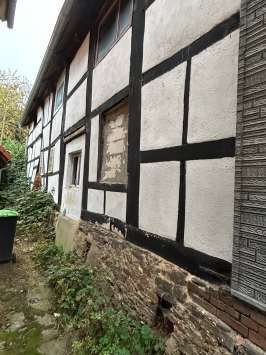 Fachwerk-Bauernhaus als Baudenkmal in Varenholz - Bild 2