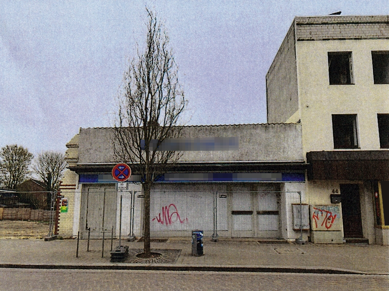 Geschäftshaus (ehemaliger Drogeriemarkt) in Reinfeld - Bild 1