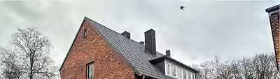 Zweifamilienwohnhaus nebst Anbau (Büro) und zwei PKW-Garagen in Am Halben Mond 12, 46483 Wesel - Bild 1