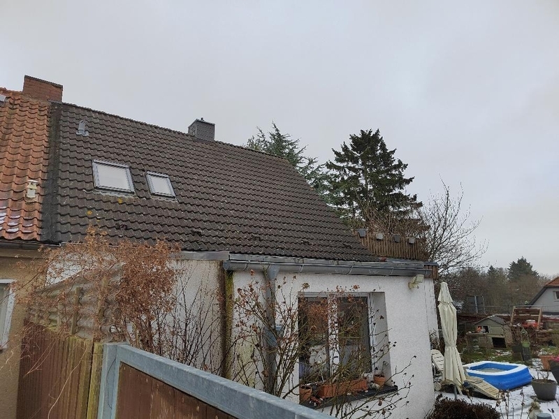 Doppelhaushälfte mit Carport und Nebengebäude in Karow - Bild 3