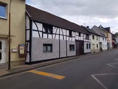 Zweifamilienhaus, Mehrfamilienhaus, Einfamilienhaus, Zweifamilienhaus, Mehrfamilienhaus, Einfamilienhaus in Hauptstraße 199 - 201, 53347 Alfter - Bild 1