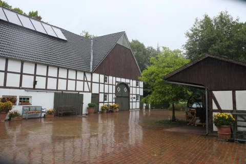 unbebautes Grundstück, Zweifamilienhaus, Garage, Einfamilienhaus, unbebautes Grundstück, unbebautes Grundstück, Weg in Gütersloh - Bild 1