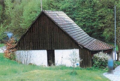 Schuppengebäude mit integrierter Garage in Schmellenhöfer Straße 45, 71543 Wüstenrot - Bild 2