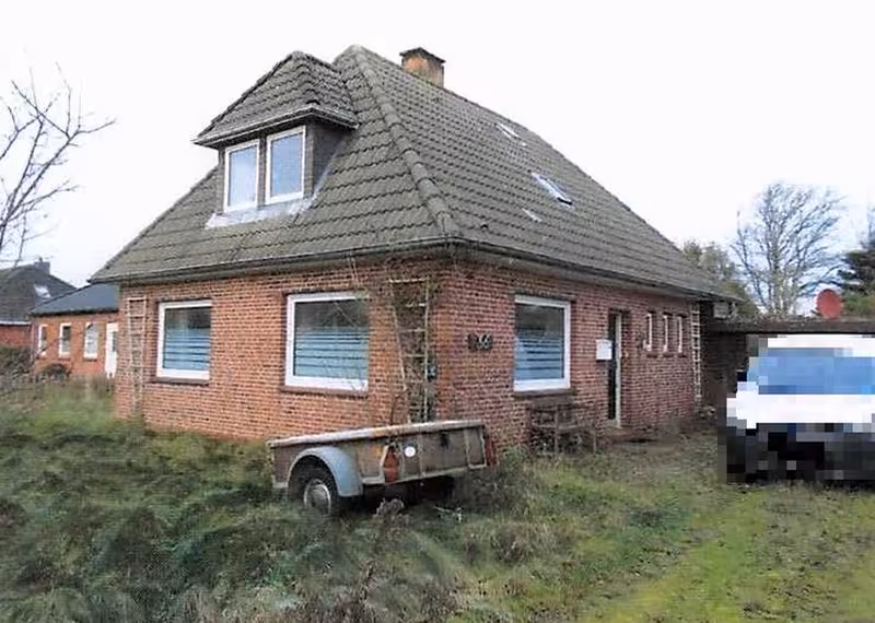 Einfamilienhaus nebst Doppelcarport und Schuppen in Klanxbüll - Bild 1