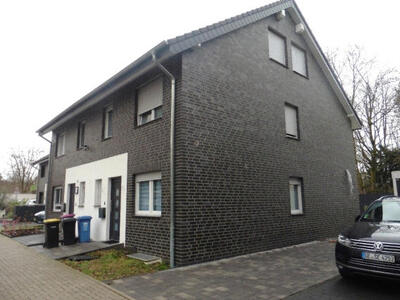 Einfamilien-Doppelhaus mit PKW-Stellplatz sowie Miteigentum an Wegeflächen und einer Garagen- und Stellplatzanlage in Aldiekstraße 6 D, 45968 Gladbeck, Brauck - Bild 2