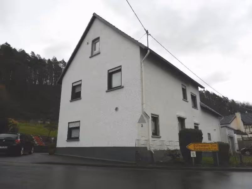 Zweifamilienhaus in Niedersteinebach - Bild 1