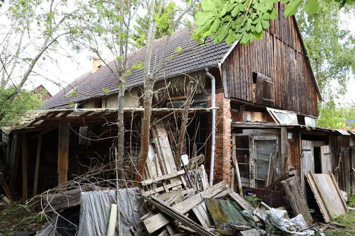 Einfamilienhaus, Scheunen, Garage in Naumburg (Saale) - Bild 3