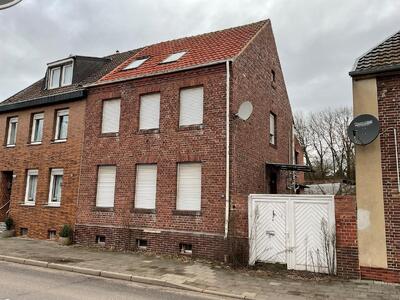 Doppelhaushälfte, Carport und Anbau in Feldstr. 76, 52525 Heinsberg, Randerath - Bild 2
