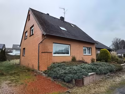 Zweifamilienhaus in Schuckendahler Weg 4, 32107 Bad Salzuflen, Holzhausen - Bild 1