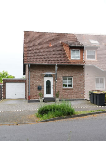 Garage, Reihenhaus, Die Bewertung ist ohne Innenbesichtigung erfolgt. in Übach-Palenberg - Bild 1