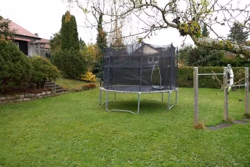 Einfamilienhaus mit Doppelgarage in Iggingen - Bild 2