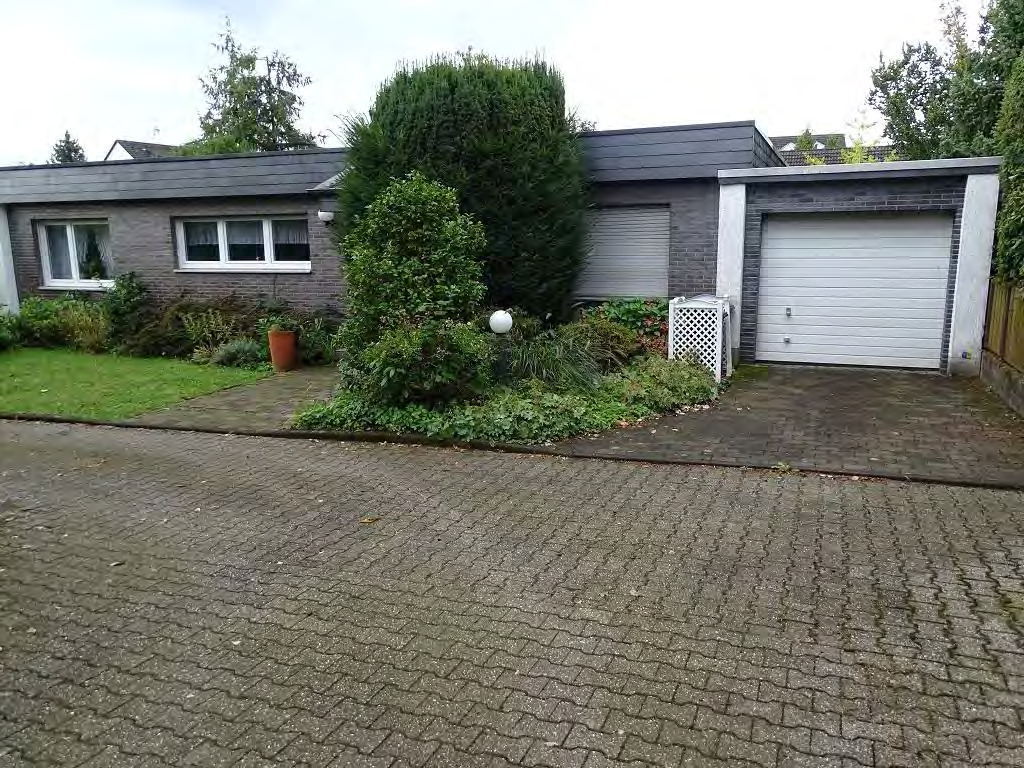 Garage, Einfamilienhaus, Garage, Einfamilienhaus in Leichlingen - Bild 1