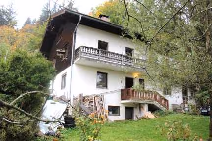 Einseitig angebautes Wohnhaus in Frasdorf - Bild 1