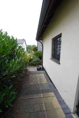 Zweifamilienhaus, drei Fertiggaragen und eine Doppengarage in Grandweg 7, 58239 Schwerte, Ergste - Bild 2