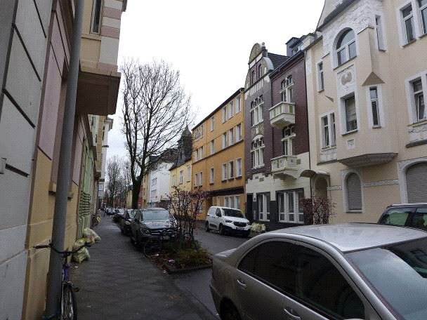 Mehrfamilienhaus in Leverkusen - Bild 2