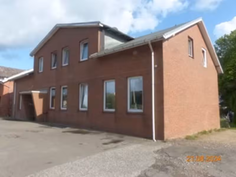 Einfamilienhaus mit Nebengebäude in Hanerau-Hademarschen - Bild 4