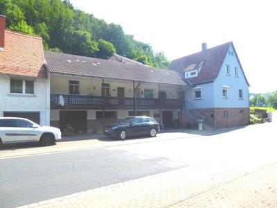 Wohnhaus mit Nebengebäude, PKW-Stellplatz in Nähe Wintersbacher Straße und Wintersbacher Straße  138, 63874 Dammbach, Wintersbach - Bild 2
