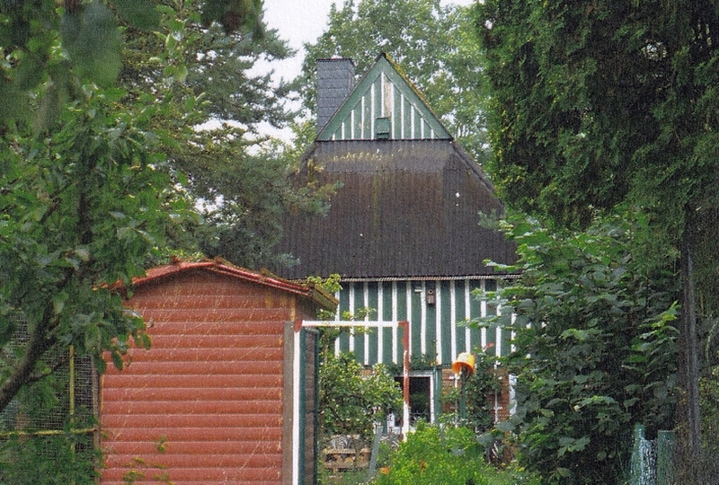 Einfamilienhaus mit Werkstatt und Nebengebäude in Winseldorf - Bild 2