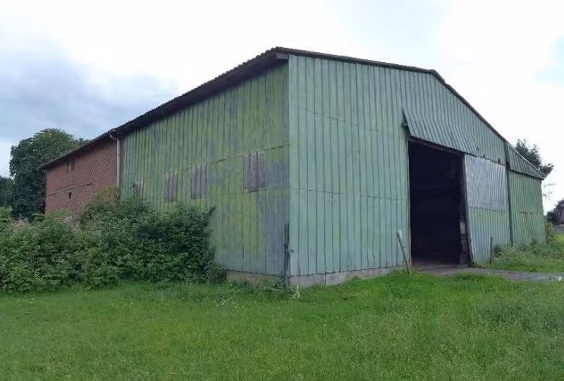 Grünland mit Scheune und Schuppen/Garage in Kremperheide - Bild 3