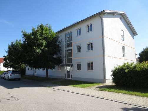 Eigentumswohnung (3 bis 4 Zimmer), Kfz-Stellplatz (Tiefgarage) in Burgkirchen an der Alz - Bild 2