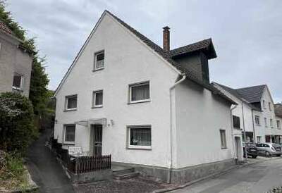 Garage, Doppelhaushälfte in Ringstraße 10, 37688 Beverungen, Dalhausen - Bild 2