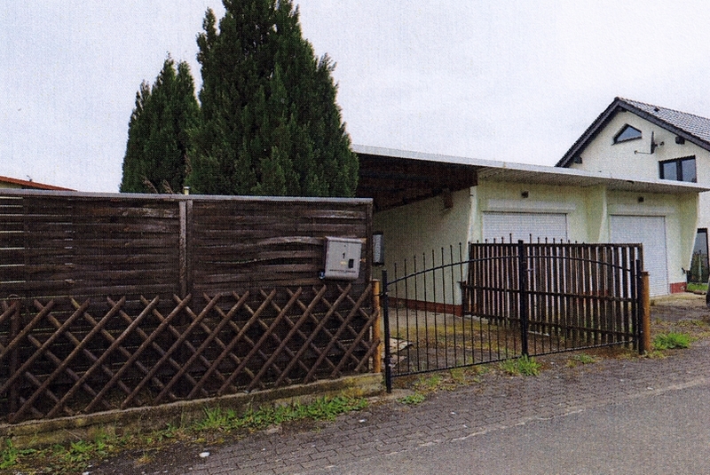Wohnhaus, vermutlich zweites Wohnhaus und Nebengebäudebestand in Gröden - Bild 2