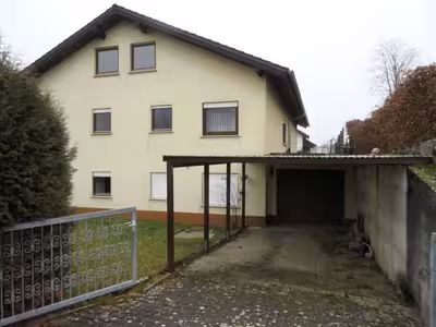 Einfamilienwohnhaus mit Garage, Doppelgarage und Freizeitgarten in Kirchbergstraße 15, 74889 Sinsheim - Steinsfurt - Bild 1