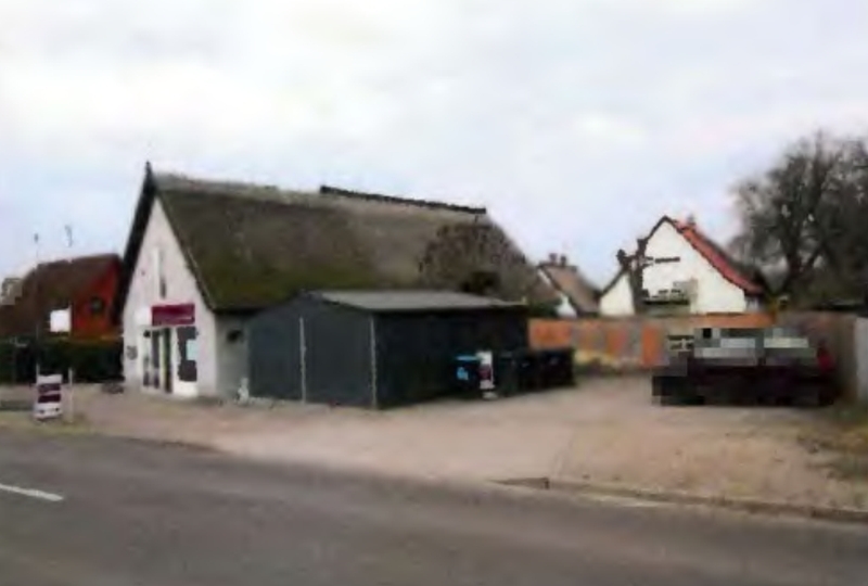 Wohn-/Geschäftshaus mit Doppelgarage in Korswandt - Bild 3