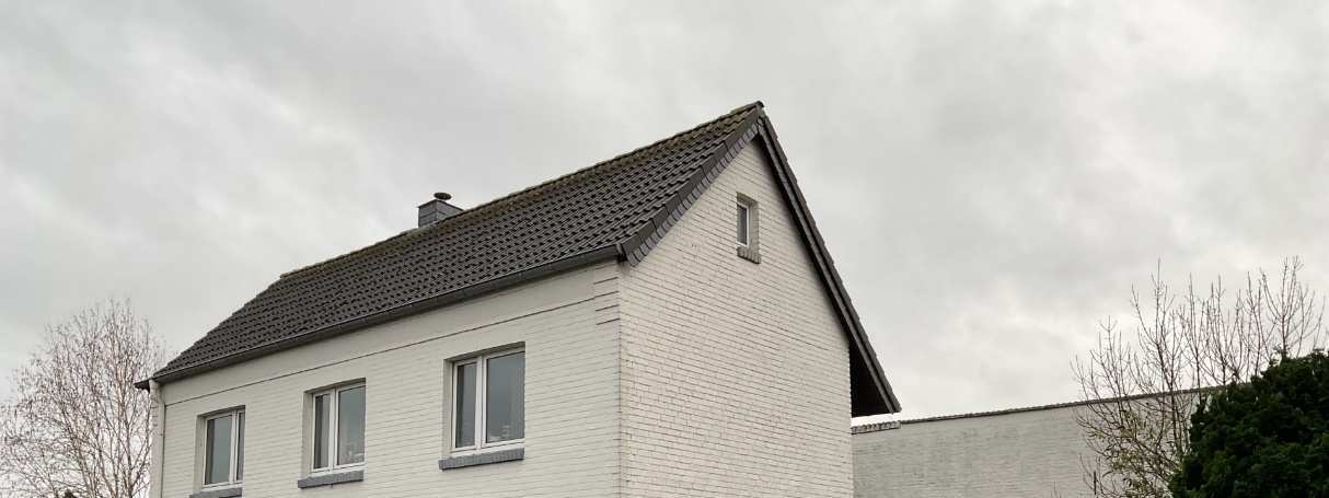 Wohnhaus mit Anbauten, Scheune und Schuppen sowie ds unbebaute Wegegrundstück in Selfkant - Bild 1