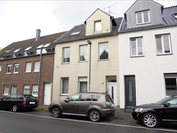 Mehrfamilienhaus in Meerbusch - Bild 1