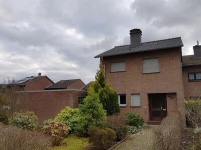 Reihenendhaus mit zwei Garagen in Wilhelmstraße 89, 00000 - Bild 1