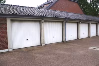 Kfz-Stellplatz (Tiefgarage), Garage, Reihenhaus in Dormagen - Bild 3