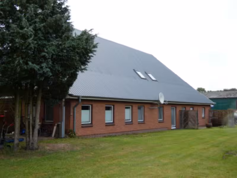 Resthof mit 3 Wohneinheiten, Lagerfläche und Nebengelassen in Hollingstedt - Bild 4